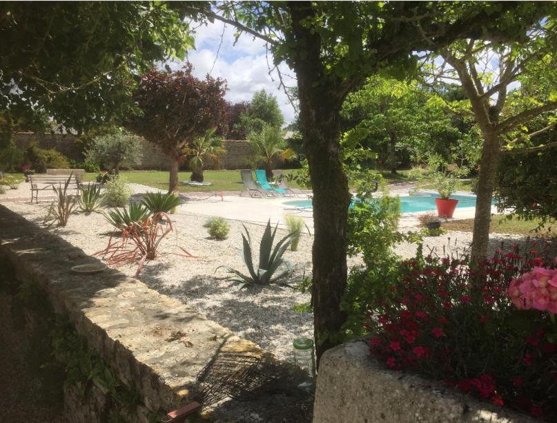 Bed and Breakfast La Rochelle Et L'Aunis Saint-Sauveur-d'Aunis Esterno foto