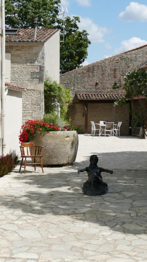 Bed and Breakfast La Rochelle Et L'Aunis Saint-Sauveur-d'Aunis Esterno foto