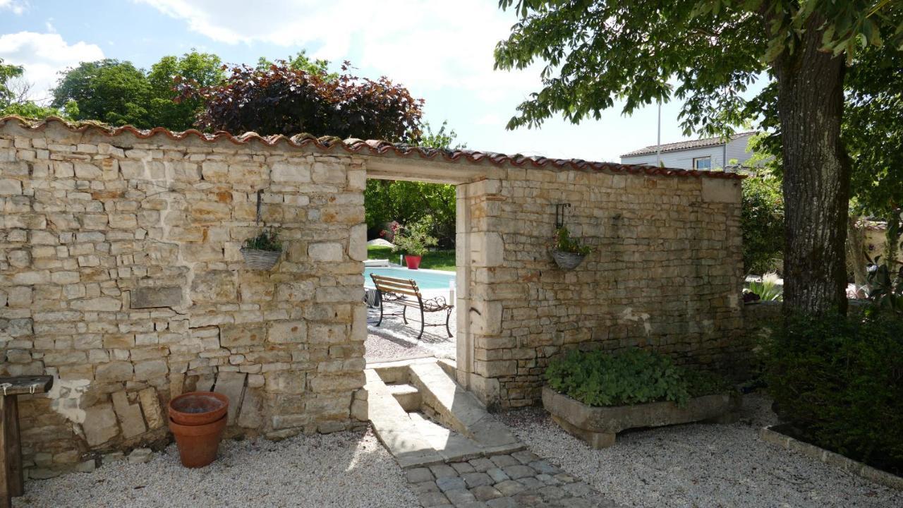Bed and Breakfast La Rochelle Et L'Aunis Saint-Sauveur-d'Aunis Esterno foto