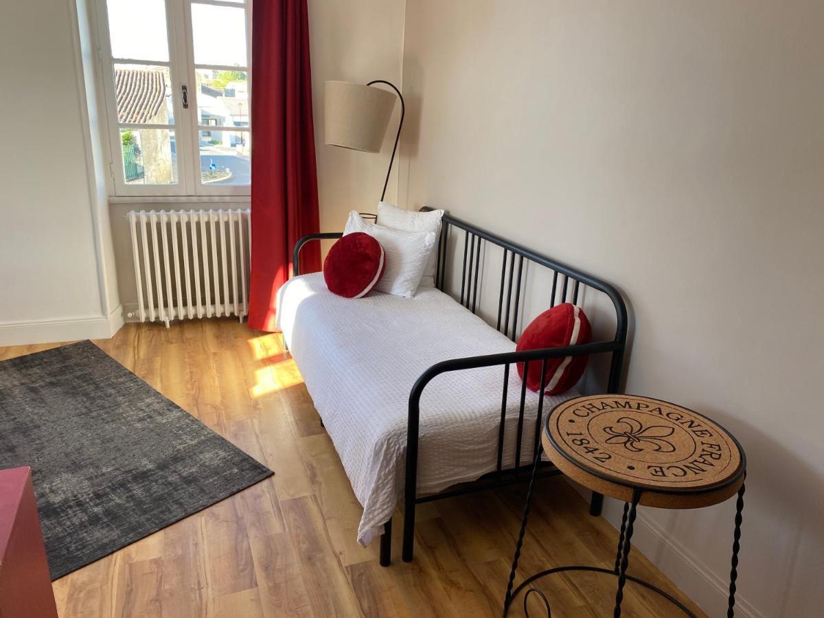 Bed and Breakfast La Rochelle Et L'Aunis Saint-Sauveur-d'Aunis Esterno foto